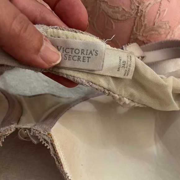 Victoria’s Secret Demi Tulip Balconette padded lace bra - Picture 10 of 11